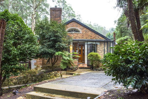 The Stone On The Hill - 3 Bedroom House - Timeshare Accommodation 1