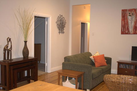 The Yellow Daisy - Timeshare Accommodation 3