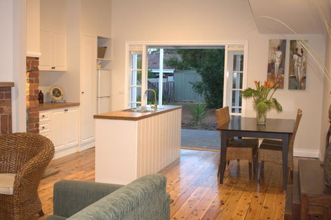The Yellow Daisy - Timeshare Accommodation 0