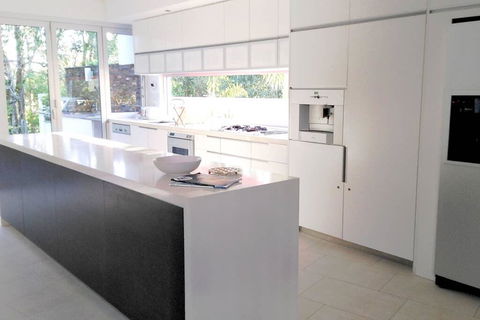Tranquil Noosa Heads Luxury Home With Private Pool - Gym Tennis & Golf - Timeshare Accommodation 2