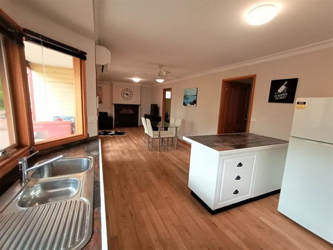 Treetops Hideaway - Timeshare Accommodation 3