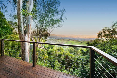 Treetops Seaview Montville - Timeshare Accommodation 1