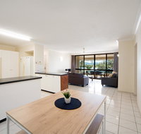 TROPICAL FAMILY ESCAPE FREE WIFI/NETFLIX - Timeshare Accommodation