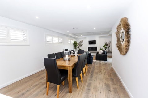 TWO TEN Sleeps 10! Luxury CBD Accommodation - Timeshare Accommodation 1