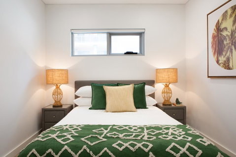 Ultra Modern Studio Suite With Balcony Near Shops - Timeshare Accommodation 3