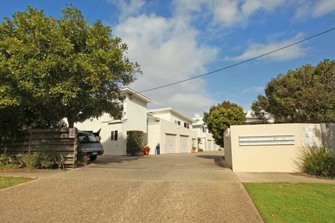 Unit 9 Marcoola Shores 1 Flindersia Street Marcoola, 500 BOND, LINEN INCLUDED - Timeshare Accommodation 3