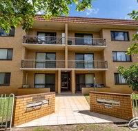 Walk to Surf Beach Club and Shops - Sands Court Boyd St Woorim - Timeshare Accommodation