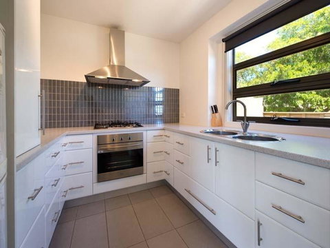 Daydream Cottage - Timeshare Accommodation 3
