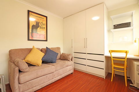 Colour Pop Fitzroy - 3 Bedroom Pet Friendly - Timeshare Accommodation 16