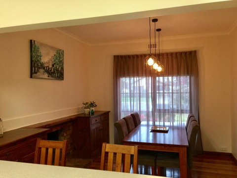 Bricks And Roses - Timeshare Accommodation 7