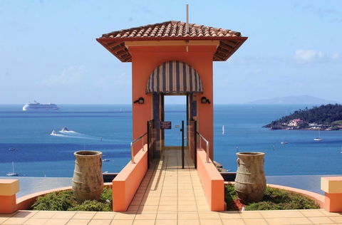 Martinique Whitsunday Resort - Timeshare Accommodation 1
