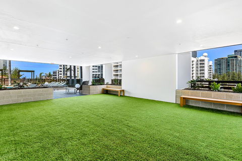 Qube Broadbeach - Timeshare Accommodation 23