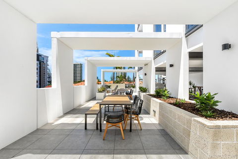 Qube Broadbeach - Timeshare Accommodation 21