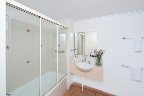 Park Regis Anchorage - Timeshare Accommodation 10