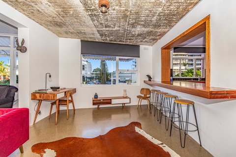 The Pink Hotel Coolangatta - Timeshare Accommodation 5