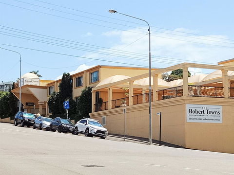 The Robert Towns - Timeshare Accommodation 12