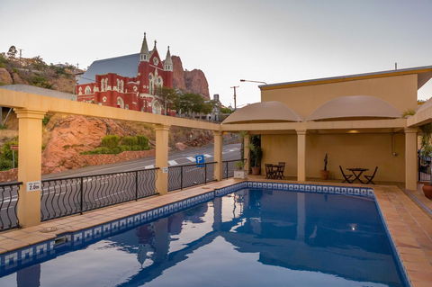 The Robert Towns - Timeshare Accommodation 11