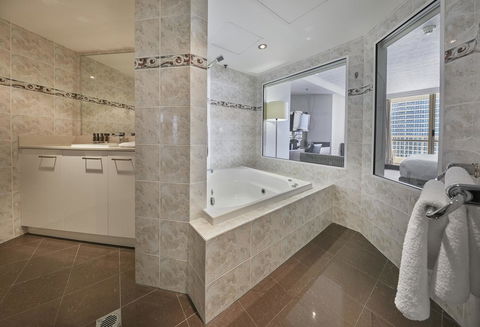 Novotel Surfers Paradise - Timeshare Accommodation 10