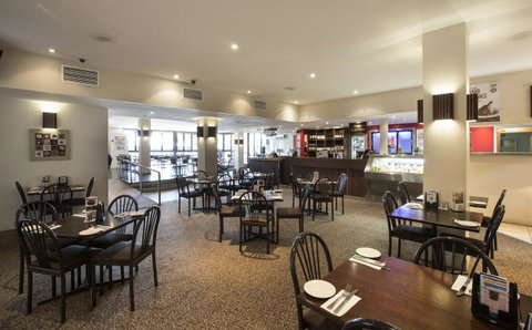Palm Beach Hotel - Timeshare Accommodation 12