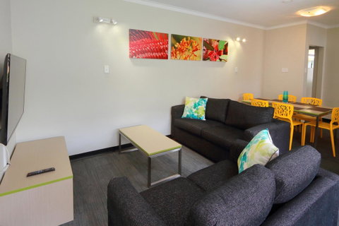 Palm Beach Hotel - Timeshare Accommodation 21