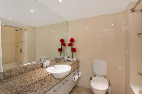 Palm Cove Beach Apartment - Timeshare Accommodation 17