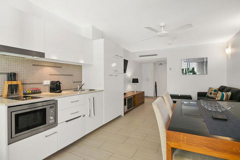 Palm Cove Beach Apartment - Timeshare Accommodation 7