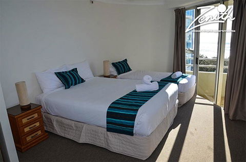 Zenith Ocean Front Apartments - Timeshare Accommodation 4