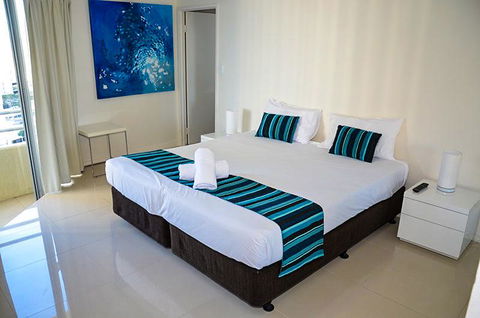 Zenith Ocean Front Apartments - Timeshare Accommodation 38