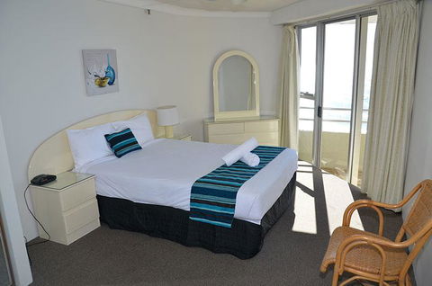 Zenith Ocean Front Apartments - Timeshare Accommodation 44
