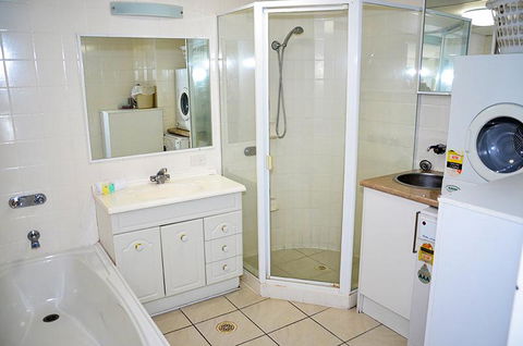 Zenith Ocean Front Apartments - Timeshare Accommodation 28