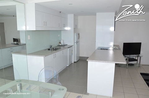Zenith Ocean Front Apartments - Timeshare Accommodation 2