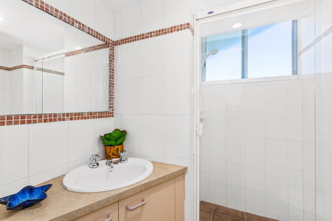 Rainbow Commodore Coolangatta - Timeshare Accommodation 24