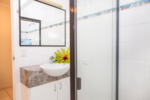 Cylinder Beach Mooloomba Unit 3 - Timeshare Accommodation 11