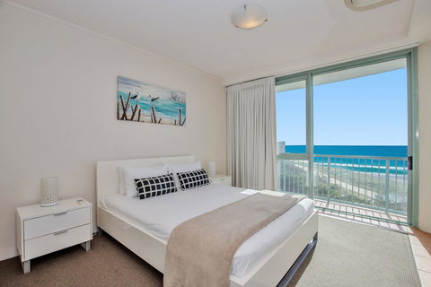 The Waterford On Main Beach - Timeshare Accommodation 23