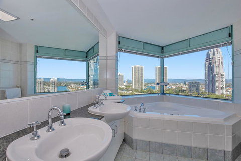 The Waterford On Main Beach - Timeshare Accommodation 25