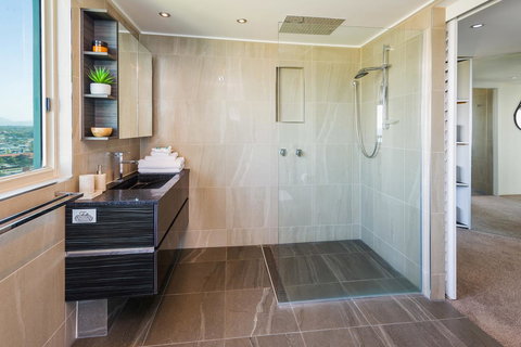 The Waterford On Main Beach - Timeshare Accommodation 3