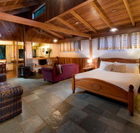 Sharlynn by the River - Timeshare Accommodation