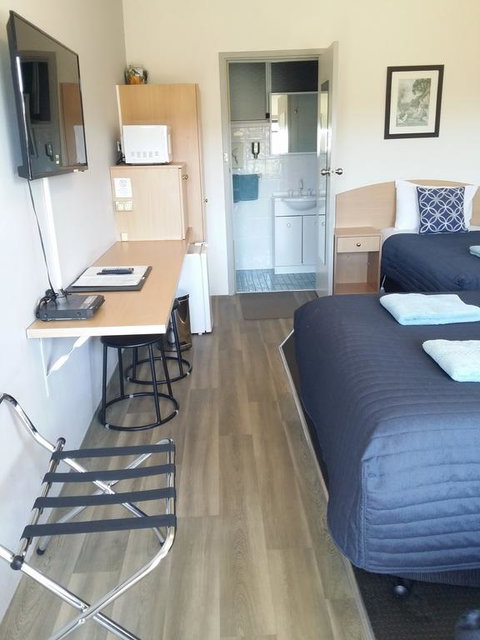 White Manor Motel - Timeshare Accommodation 1