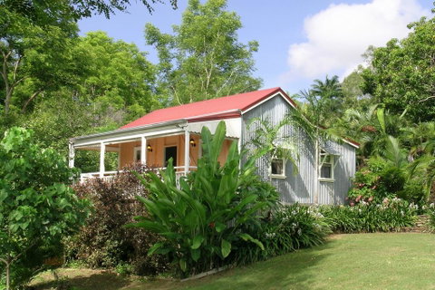 Whitsunday Cane Cutters Cottage - Timeshare Accommodation 0