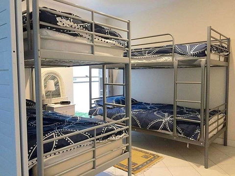 Wisteria Cottage On The Lagoon/Beach - Timeshare Accommodation 1