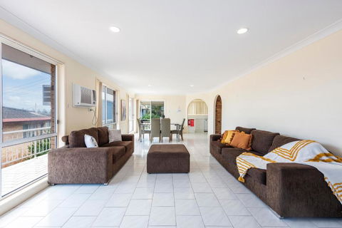 1 6 Convent Lane-LJHooker Yamba - Timeshare Accommodation 0