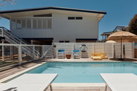 BAY PROPERTIES . The Sailors Bungalow - Timeshare Accommodation 2