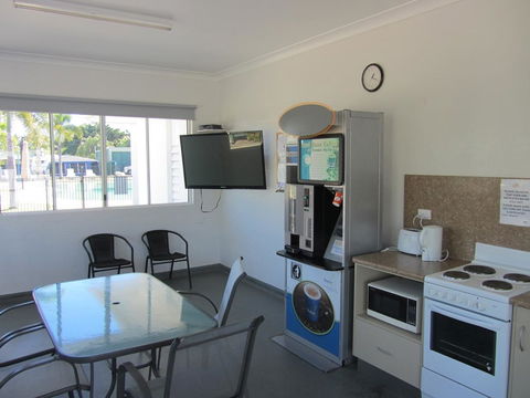 NRMA Bowen Beachfront Holiday Park - Timeshare Accommodation 25