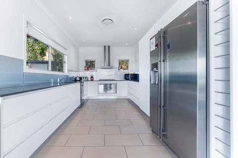 Viewpoint Holiday Home - Cannonvale - Timeshare Accommodation 6