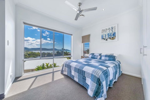 Viewpoint Holiday Home - Cannonvale - Timeshare Accommodation 9