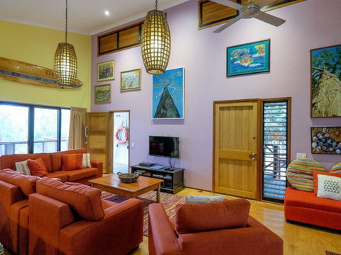 Five Bimba (Tractor House) - Timeshare Accommodation 9