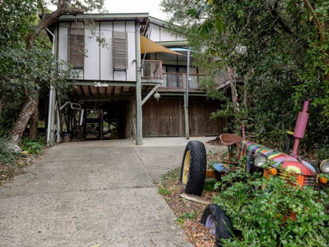 Five Bimba (Tractor House) - Timeshare Accommodation 0