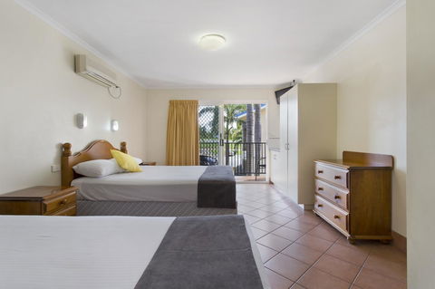 Glenmore Tavern - Timeshare Accommodation 1