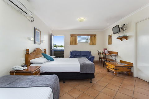 Glenmore Tavern - Timeshare Accommodation 12