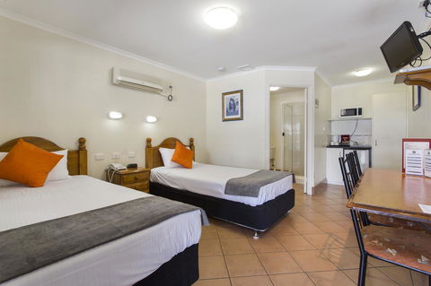 Glenmore Tavern - Timeshare Accommodation 16